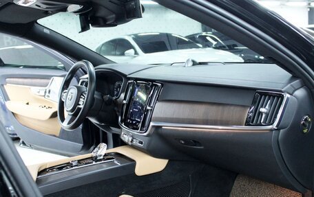 Volvo S90 II рестайлинг, 2021 год, 3 094 000 рублей, 19 фотография