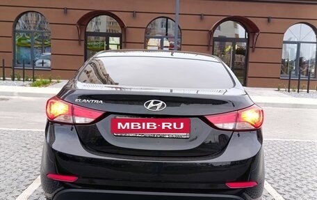 Hyundai Elantra V, 2015 год, 850 000 рублей, 6 фотография