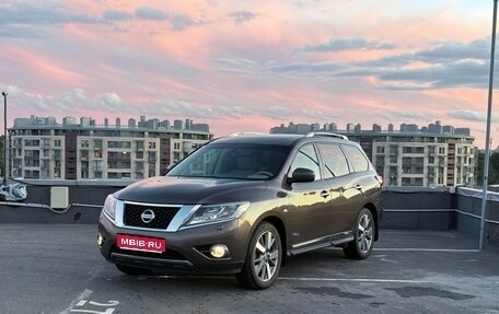 Nissan Pathfinder, 2014 год, 1 790 000 рублей, 1 фотография