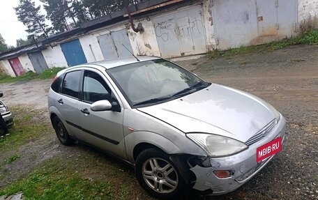 Ford Focus IV, 2001 год, 130 000 рублей, 3 фотография