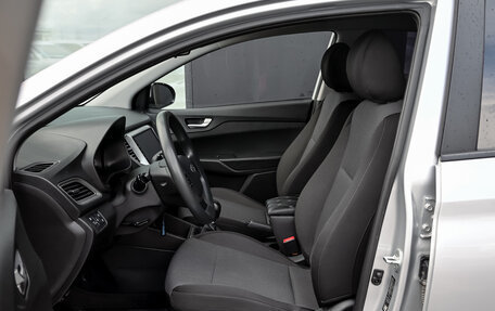 Hyundai Solaris II рестайлинг, 2021 год, 1 635 000 рублей, 10 фотография