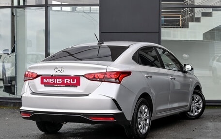 Hyundai Solaris II рестайлинг, 2021 год, 1 635 000 рублей, 4 фотография