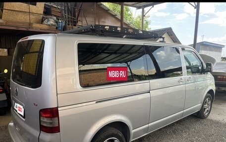 Volkswagen Caravelle T5, 2008 год, 2 250 000 рублей, 2 фотография