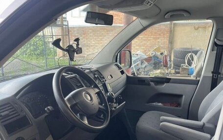 Volkswagen Caravelle T5, 2008 год, 2 250 000 рублей, 6 фотография