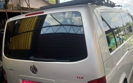 Volkswagen Caravelle T5, 2008 год, 2 250 000 рублей, 4 фотография