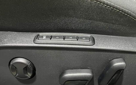 Volkswagen Golf VIII, 2021 год, 1 650 000 рублей, 9 фотография