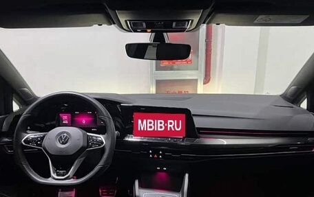 Volkswagen Golf VIII, 2021 год, 1 650 000 рублей, 14 фотография