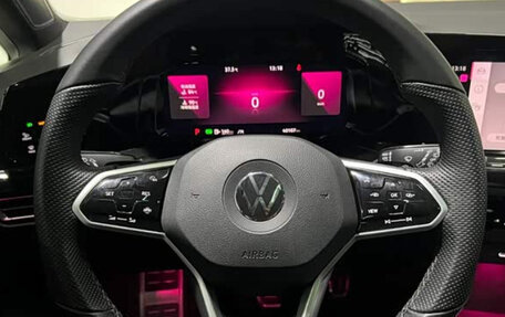 Volkswagen Golf VIII, 2021 год, 1 650 000 рублей, 17 фотография