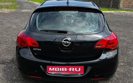 Opel Astra J, 2011 год, 860 000 рублей, 3 фотография