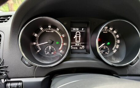 Skoda Yeti I рестайлинг, 2017 год, 1 090 000 рублей, 18 фотография