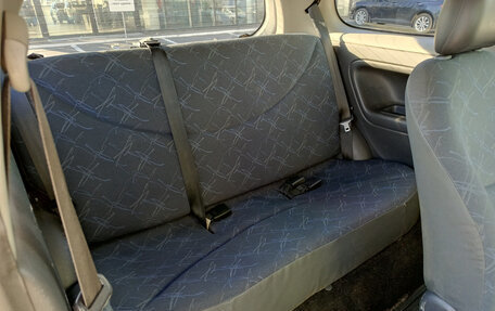 Toyota Vitz, 2002 год, 155 000 рублей, 15 фотография