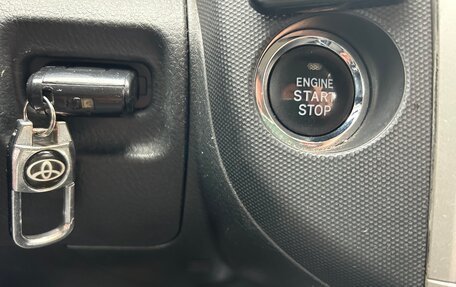 Toyota Corolla Verso I, 2005 год, 799 000 рублей, 7 фотография