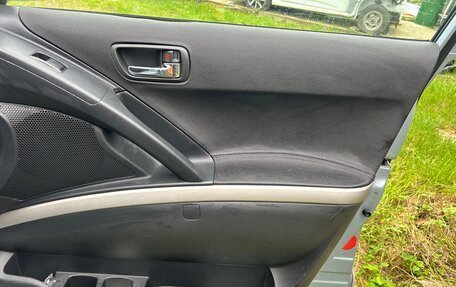 Toyota Corolla Verso I, 2005 год, 799 000 рублей, 14 фотография