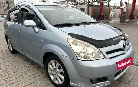 Toyota Corolla Verso I, 2005 год, 799 000 рублей, 3 фотография