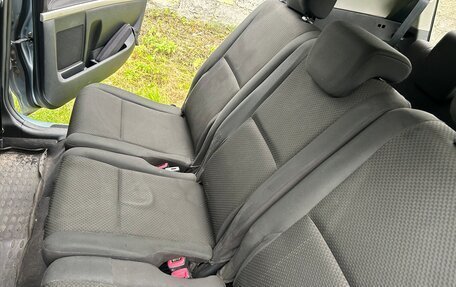 Toyota Corolla Verso I, 2005 год, 799 000 рублей, 26 фотография