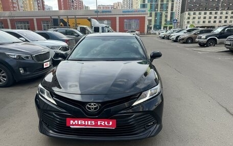 Toyota Camry, 2018 год, 2 300 000 рублей, 5 фотография