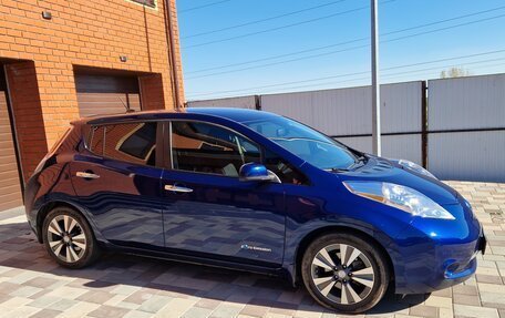 Nissan Leaf I, 2015 год, 1 150 000 рублей, 5 фотография
