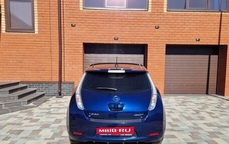 Nissan Leaf I, 2015 год, 1 150 000 рублей, 8 фотография