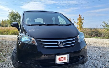 Honda Freed I, 2010 год, 1 135 000 рублей, 18 фотография