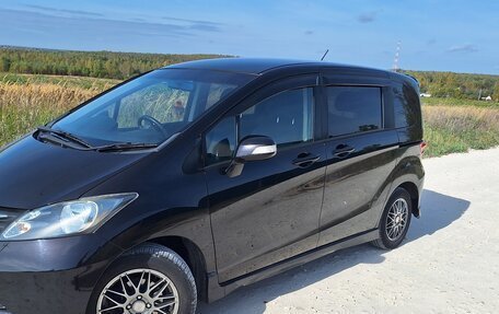 Honda Freed I, 2010 год, 1 135 000 рублей, 36 фотография