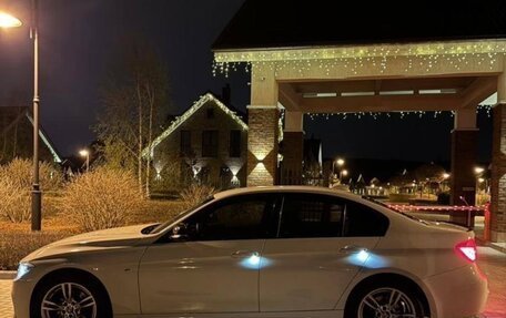 BMW 3 серия, 2015 год, 1 950 000 рублей, 3 фотография