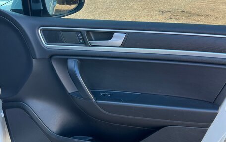 Volkswagen Touareg III, 2014 год, 2 500 000 рублей, 5 фотография