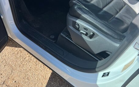 Volkswagen Touareg III, 2014 год, 2 500 000 рублей, 3 фотография