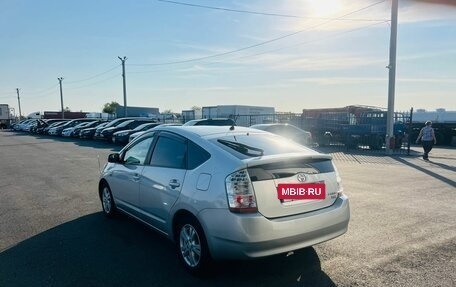 Toyota Prius, 2010 год, 809 000 рублей, 4 фотография