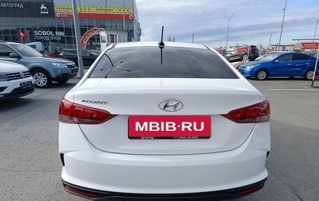 Hyundai Accent IV, 2022 год, 1 799 000 рублей, 6 фотография