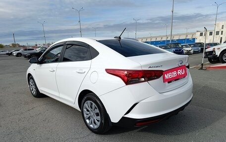 Hyundai Accent IV, 2022 год, 1 799 000 рублей, 5 фотография