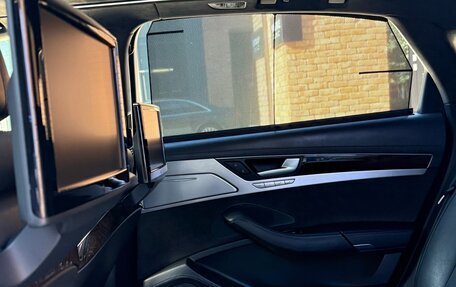 Audi A8, 2011 год, 3 000 000 рублей, 10 фотография