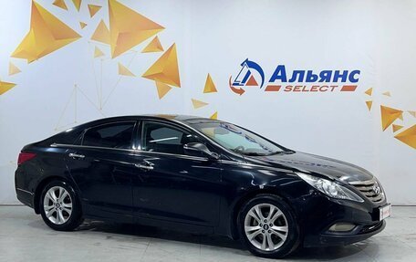 Hyundai Sonata VI, 2011 год, 585 000 рублей, 1 фотография