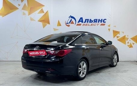Hyundai Sonata VI, 2011 год, 585 000 рублей, 3 фотография