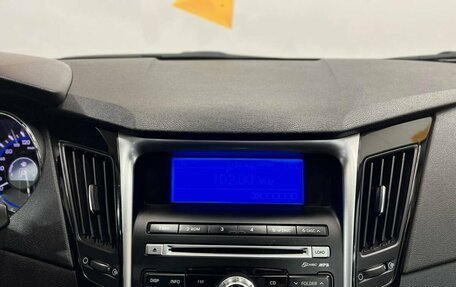 Hyundai Sonata VI, 2011 год, 585 000 рублей, 13 фотография