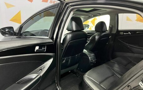 Hyundai Sonata VI, 2011 год, 585 000 рублей, 20 фотография