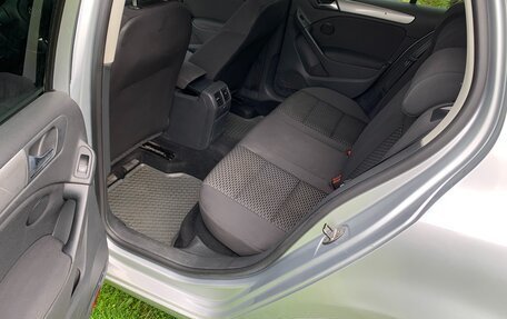 Volkswagen Golf VI, 2010 год, 800 000 рублей, 9 фотография