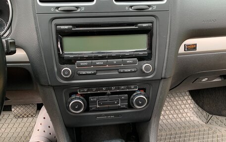 Volkswagen Golf VI, 2010 год, 800 000 рублей, 20 фотография