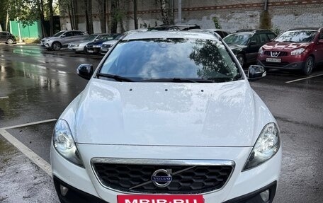 Volvo V40 Cross Country I, 2013 год, 1 150 000 рублей, 2 фотография