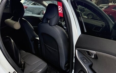 Volvo V40 Cross Country I, 2013 год, 1 150 000 рублей, 14 фотография