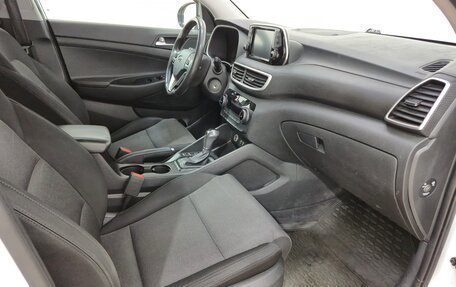 Hyundai Tucson III, 2019 год, 1 850 000 рублей, 13 фотография