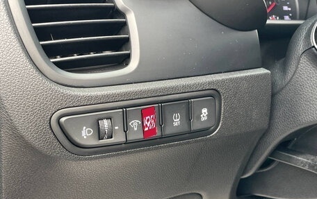 KIA Rio IV, 2018 год, 1 330 000 рублей, 9 фотография