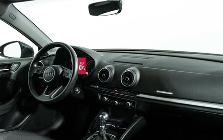 Audi A3, 2018 год, 2 159 898 рублей, 9 фотография