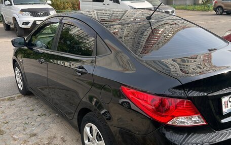 Hyundai Solaris II рестайлинг, 2014 год, 920 000 рублей, 4 фотография