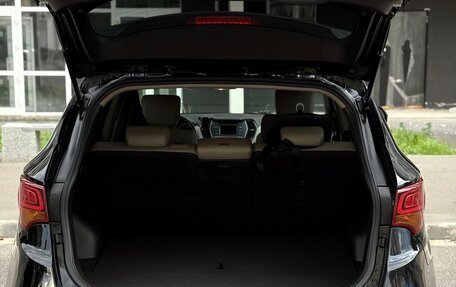 Hyundai Santa Fe III рестайлинг, 2018 год, 2 220 000 рублей, 10 фотография