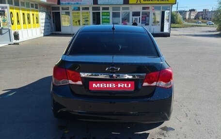 Chevrolet Cruze II, 2013 год, 650 000 рублей, 3 фотография