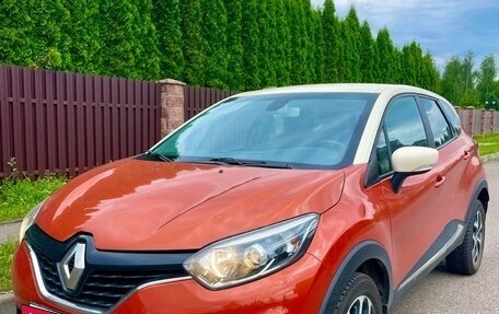 Renault Kaptur I рестайлинг, 2017 год, 1 280 000 рублей, 2 фотография