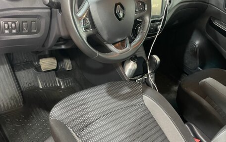 Renault Kaptur I рестайлинг, 2017 год, 1 280 000 рублей, 28 фотография