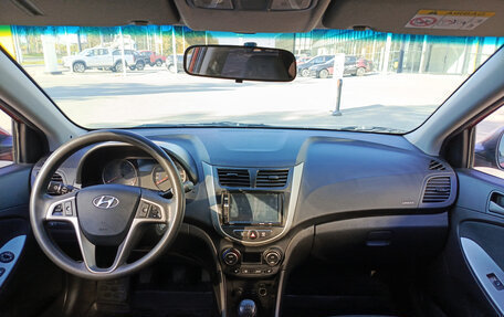 Hyundai Solaris II рестайлинг, 2016 год, 920 000 рублей, 17 фотография