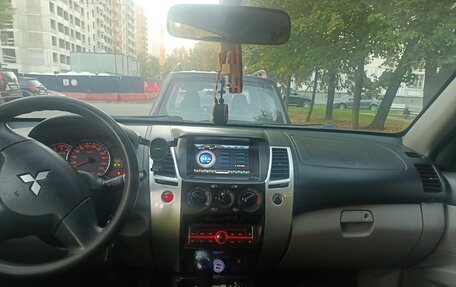 Mitsubishi Pajero Sport II рестайлинг, 2013 год, 1 720 000 рублей, 7 фотография