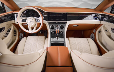 Bentley Continental GT, 2025 год, 50 000 000 рублей, 19 фотография